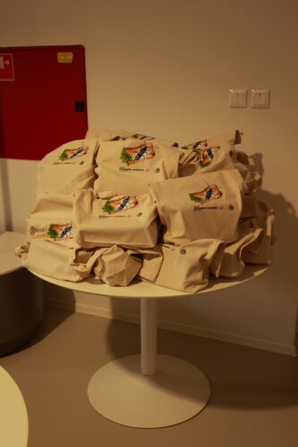 Propagačné balíky pre účastníkov odborného semináru.