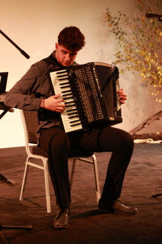 Akordeón v akcii.