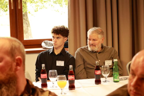 Dvaja účastníci odberného seminára.