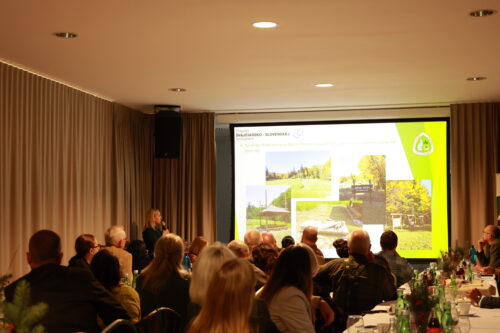 Prezentácia Mgr. Miroslavy Špitalikovej. Záber s účastníkmi.