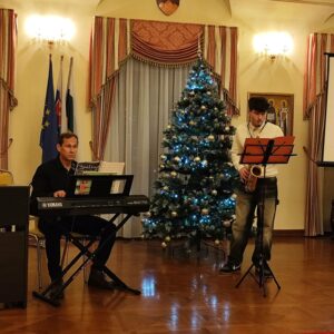 vystúpenie saxofónistu