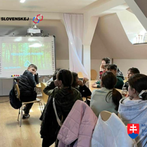 žiaci ZŠ počas programu